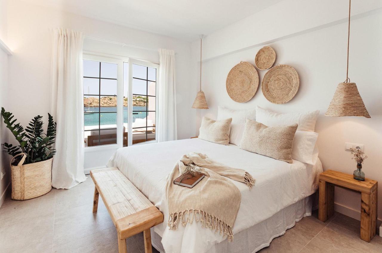 Apartamento Las Golondrinas Arenal - Adults Only Arenal d'en Castell Bagian luar foto